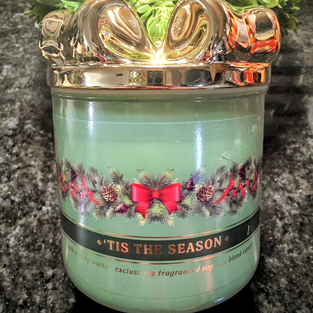 Green Holiday Candle with Gold Lid